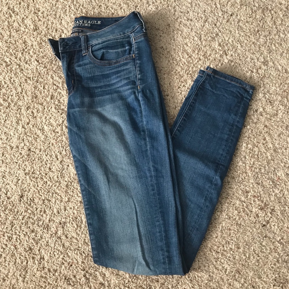 American Eagle Super Stretch Jeggings.